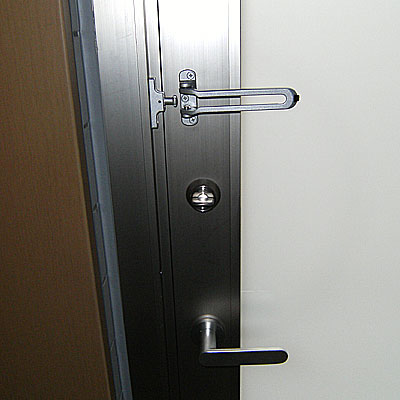 �h�A�`�F�[����h�A�K�[�h���t��