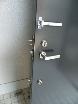 �f�B���v���L�[�Ɍ���