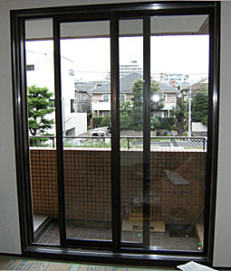 �y�A�K���X�Ɍ����@���Ɏq�y���v���X