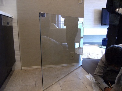 �y�b�g�N���h�~�p�@�����K���X����t�H��