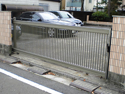 �X�e�����X���ˌ���