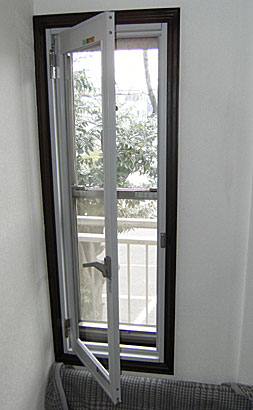 トステムインプラス