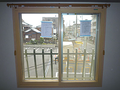 ��M�H�ƃv���X�g�T�b�V